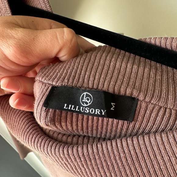 SweatyRocks Women's Long Sleeve Ribbed Knit Sweater Slim Fit Fall Solid Top - Picture 6 of 6